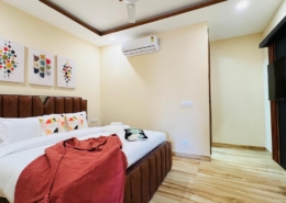 ZEN Serviced Apartments Sector 18 Gurgaon - Best Serviced Apartments, Hotel Apartment Rooms with Kitchen near Sector 18 Gurgaon.